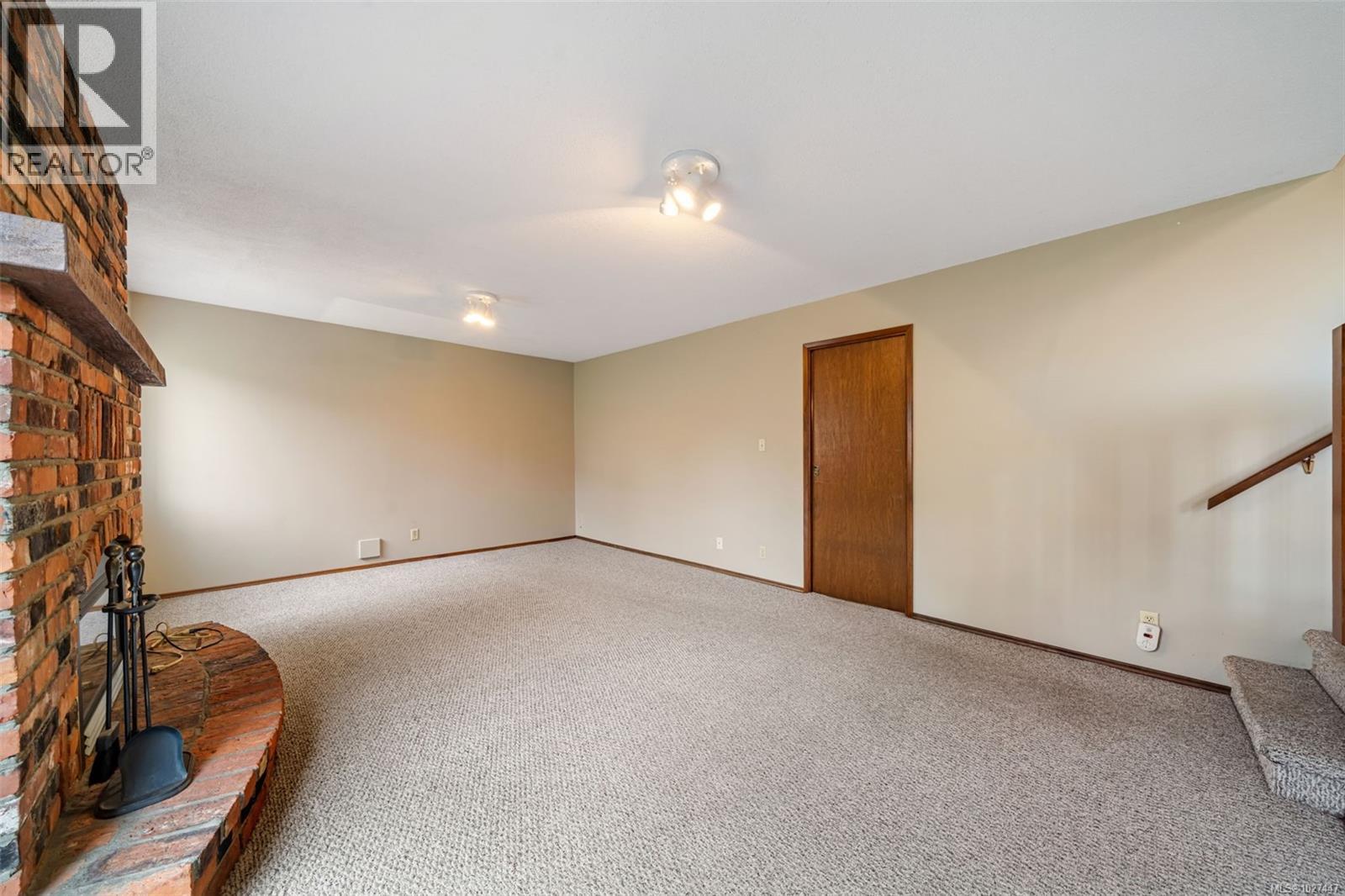 4219 Keewatin Pl, Saanich