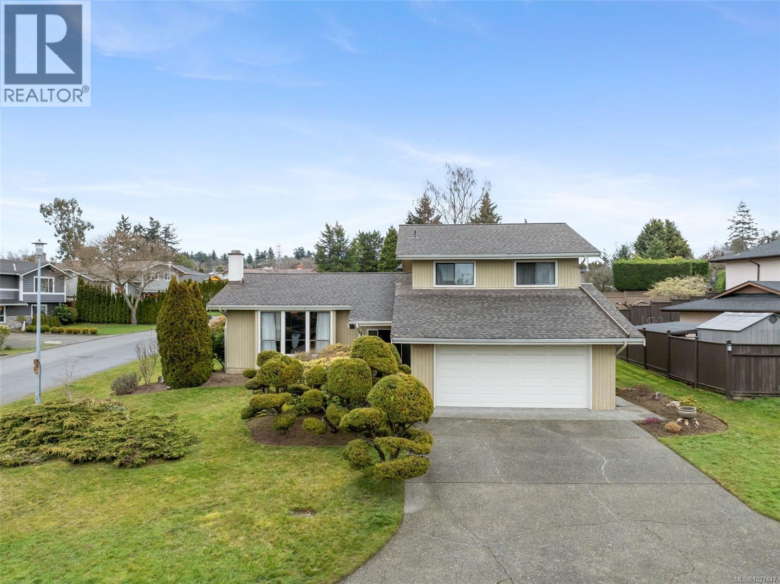 4219 Keewatin Pl, Saanich