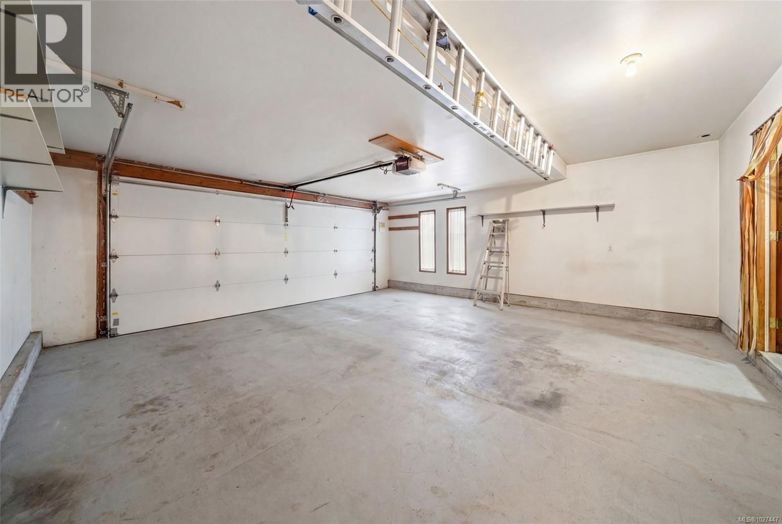 4219 Keewatin Pl, Saanich