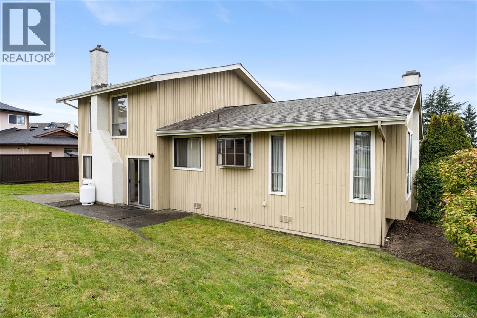 4219 Keewatin Pl, Saanich
