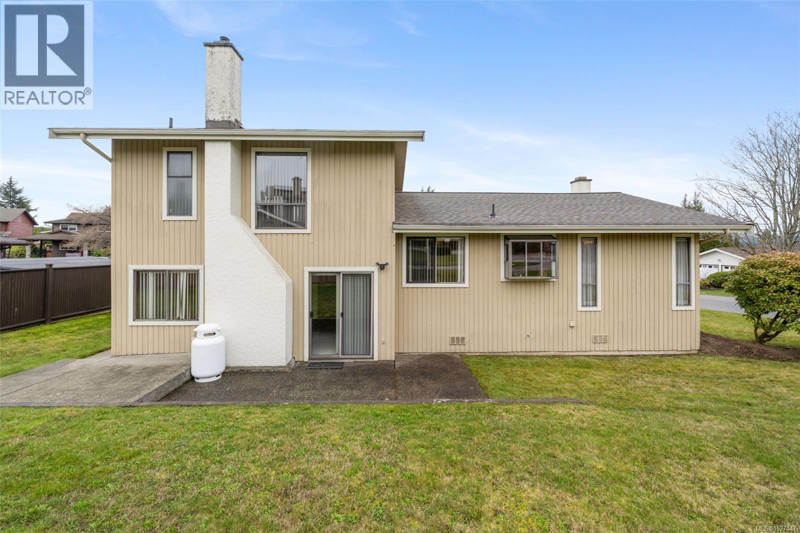 4219 Keewatin Pl, Saanich