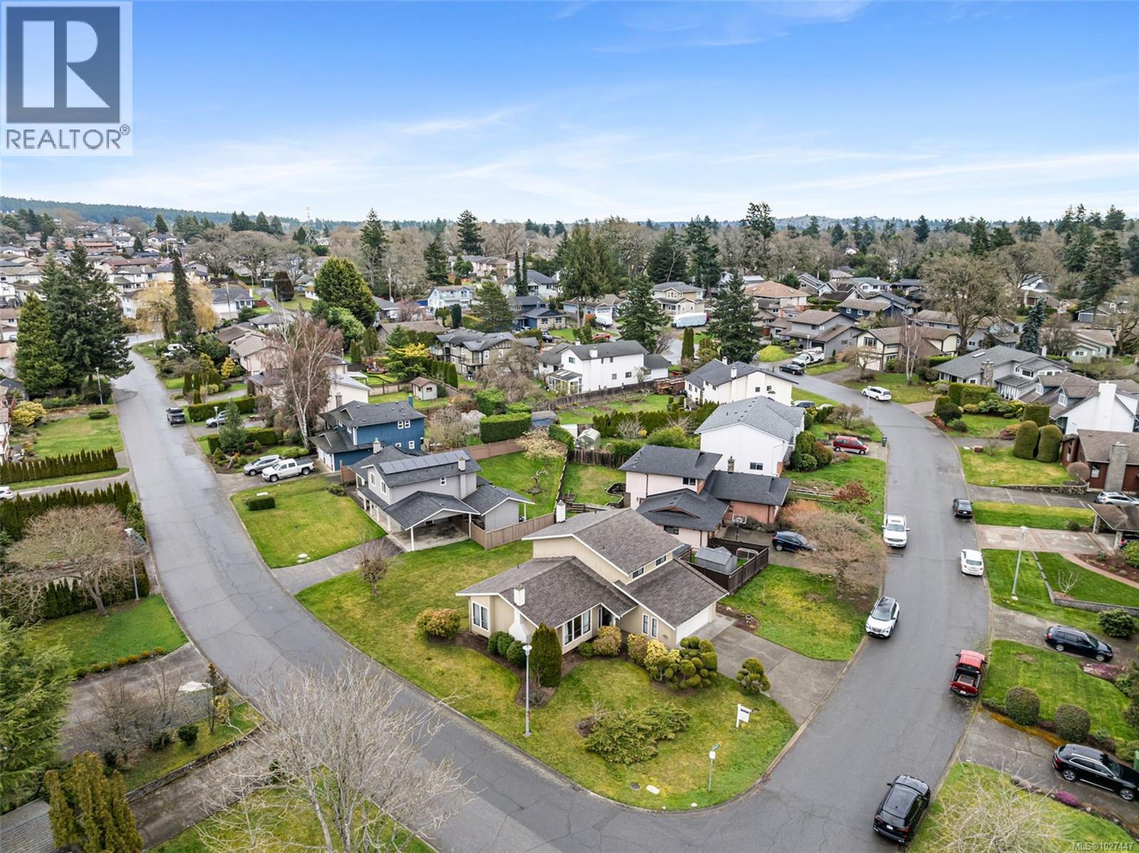 4219 Keewatin Pl, Saanich