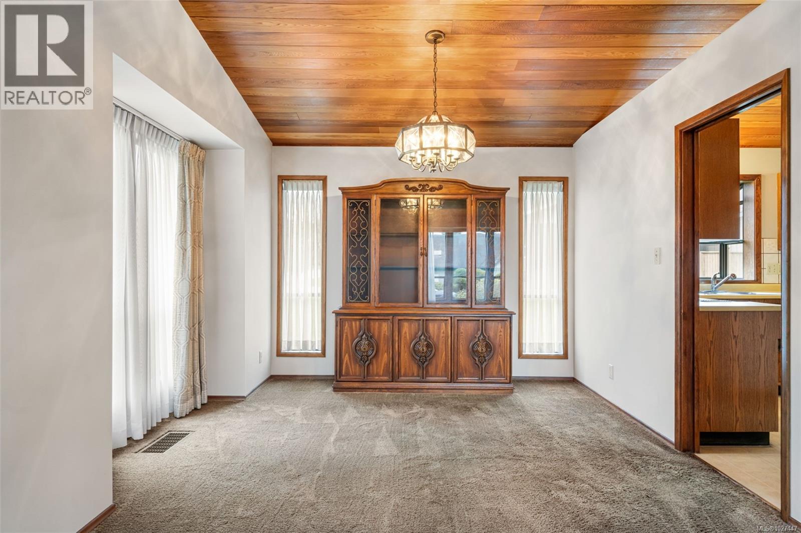 4219 Keewatin Pl, Saanich