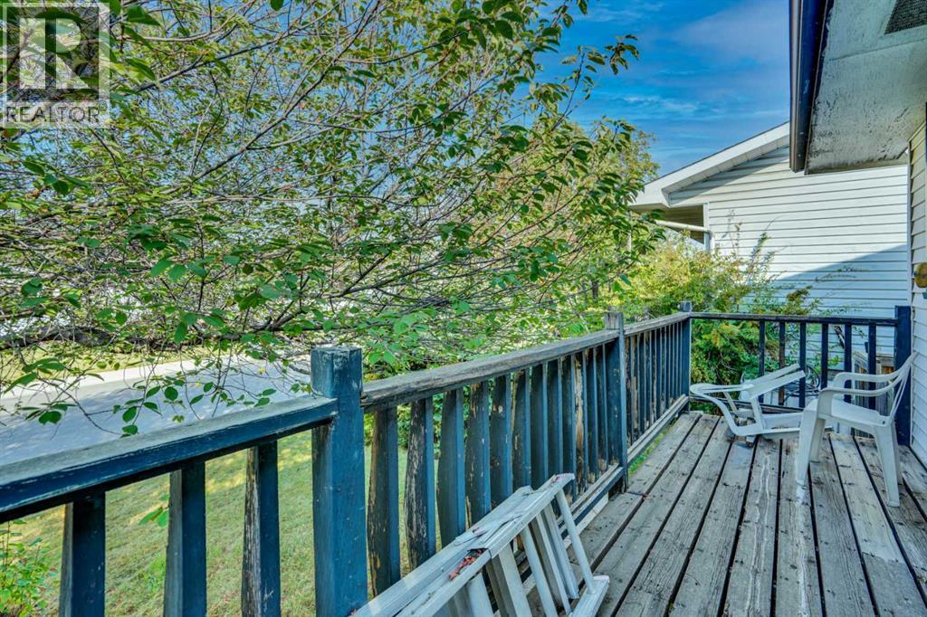 Single Family House Bi-level for Sale in  Rundlewood Drive NE Rundle Calgary 