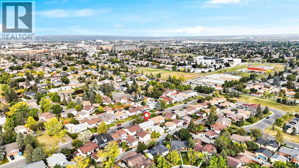 Single Family House Bi-level for Sale in  Rundlewood Drive NE Rundle Calgary 