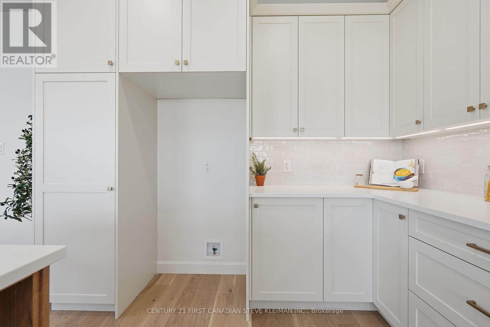 1341 BUSH HILL LINK - 10