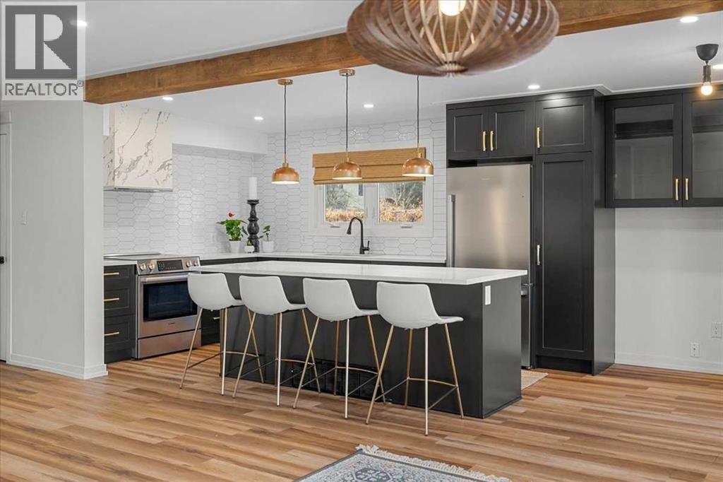 Single Family House Bi-level for Sale in   Avenue SW Altadore Calgary 