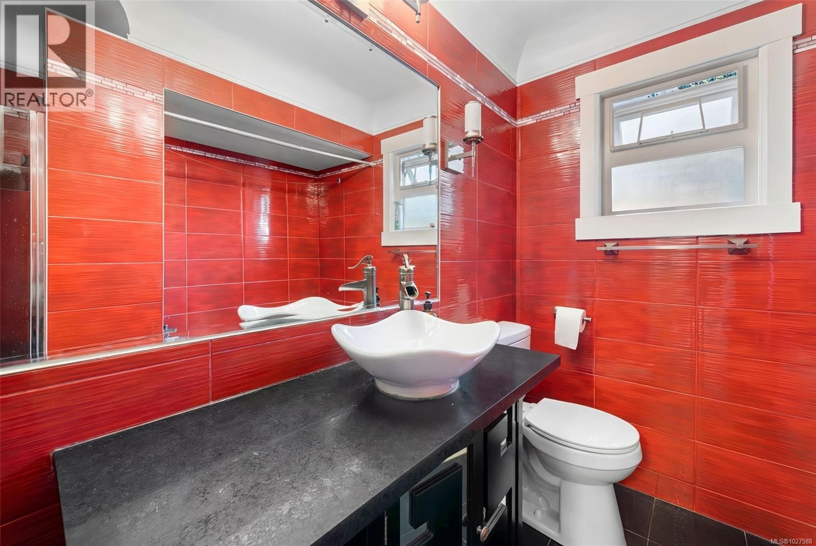 730 Burnside Rd W, Saanich