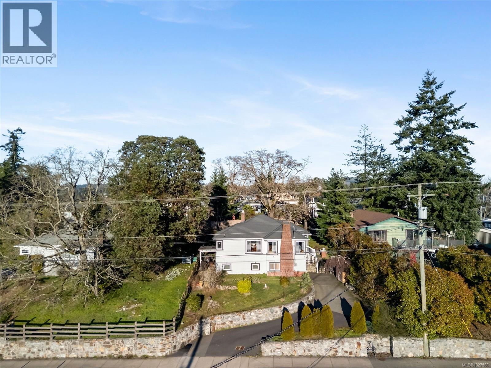 730 Burnside Rd W, Saanich