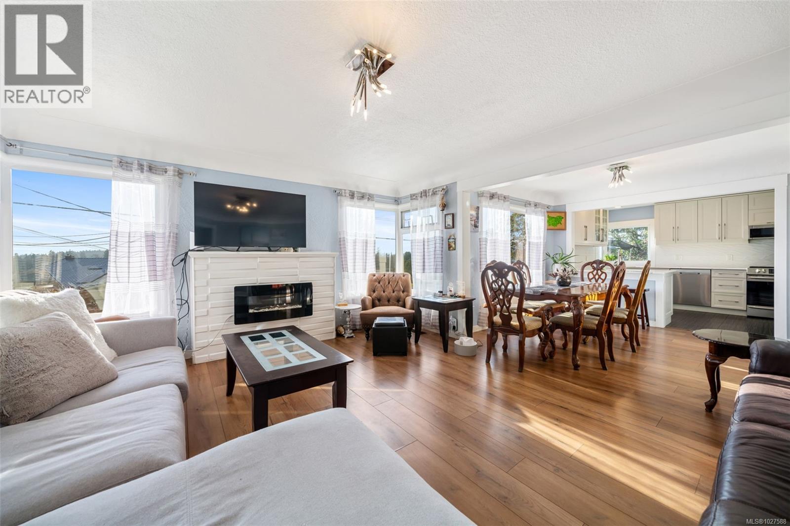 730 Burnside Rd W, Saanich