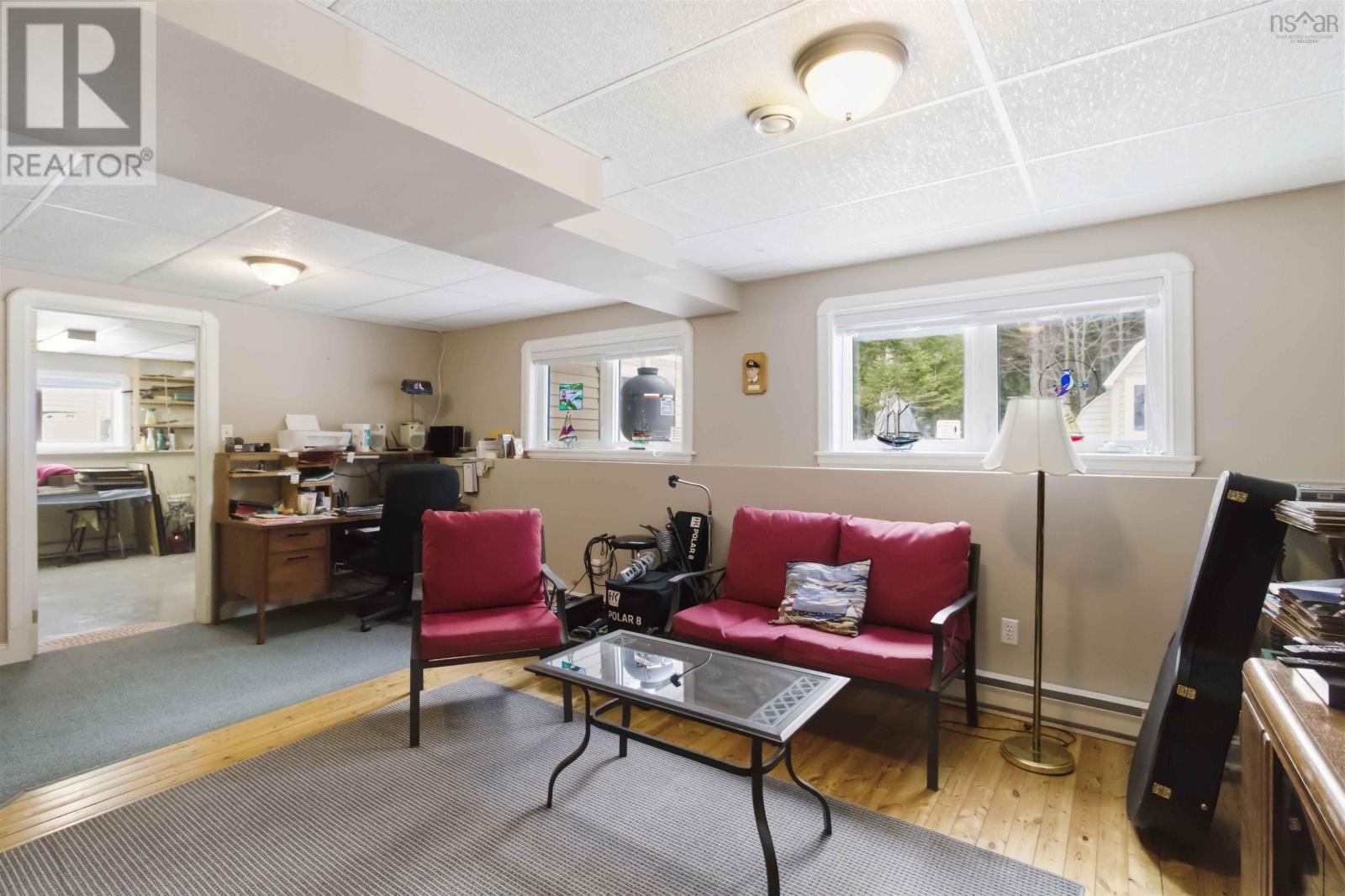 Property 39 of 51 of 98 Portland Estates Blvd West Boulevard