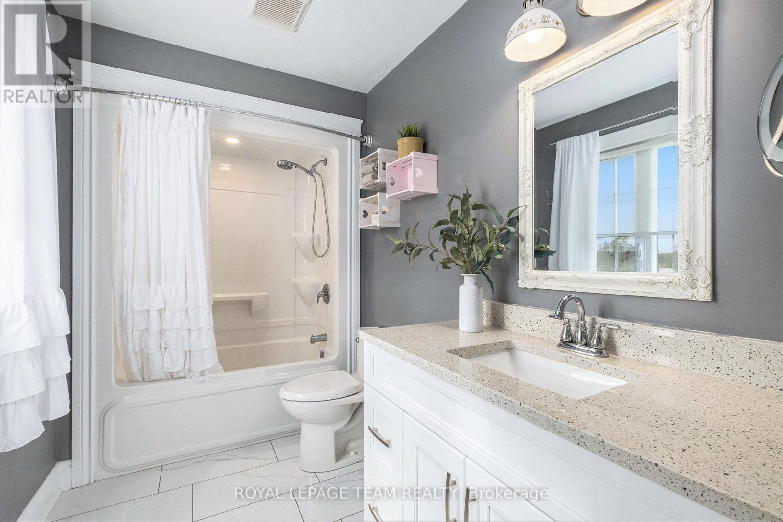 1503 HYNDMAN ROAD - 17
