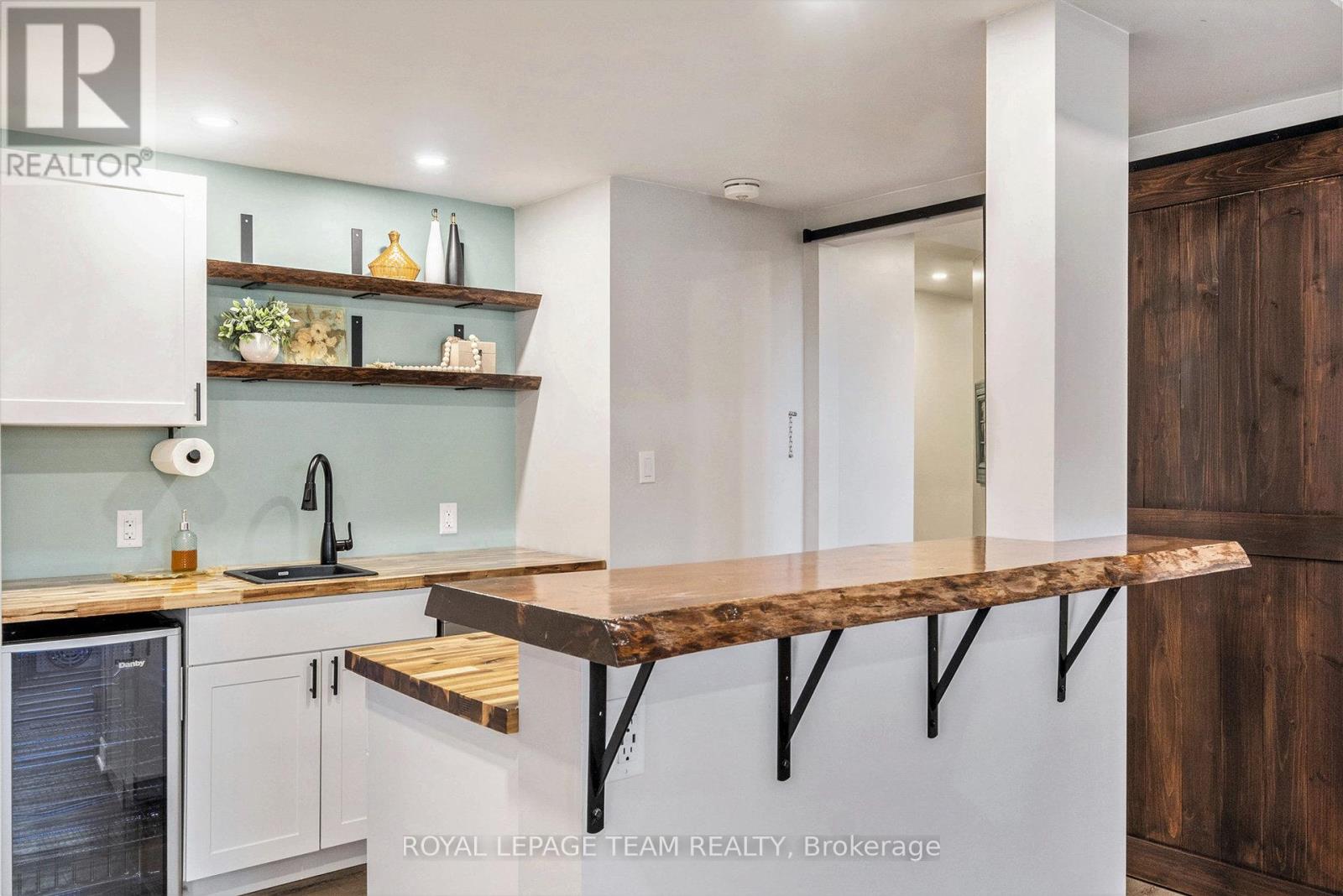 1503 HYNDMAN ROAD - 25