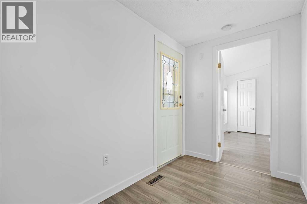 Single Family House Mobile Home for Sale in    Street NW Greenwood/Greenbriar Calgary 