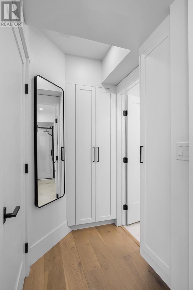 41 RICHMOND STREET - 29