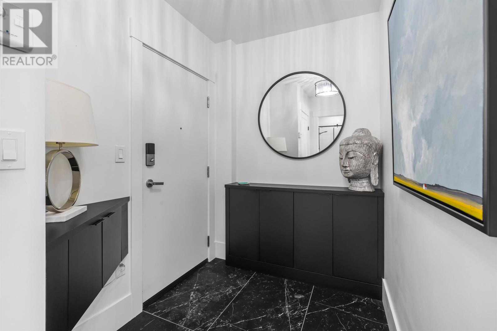 41 RICHMOND STREET - 38