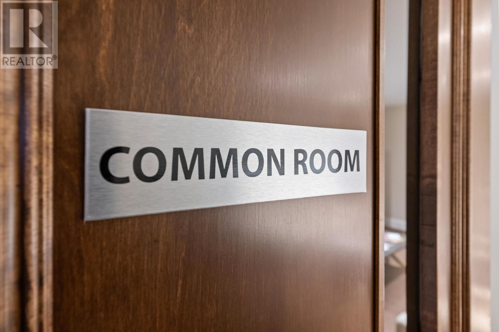 41 RICHMOND STREET - 45