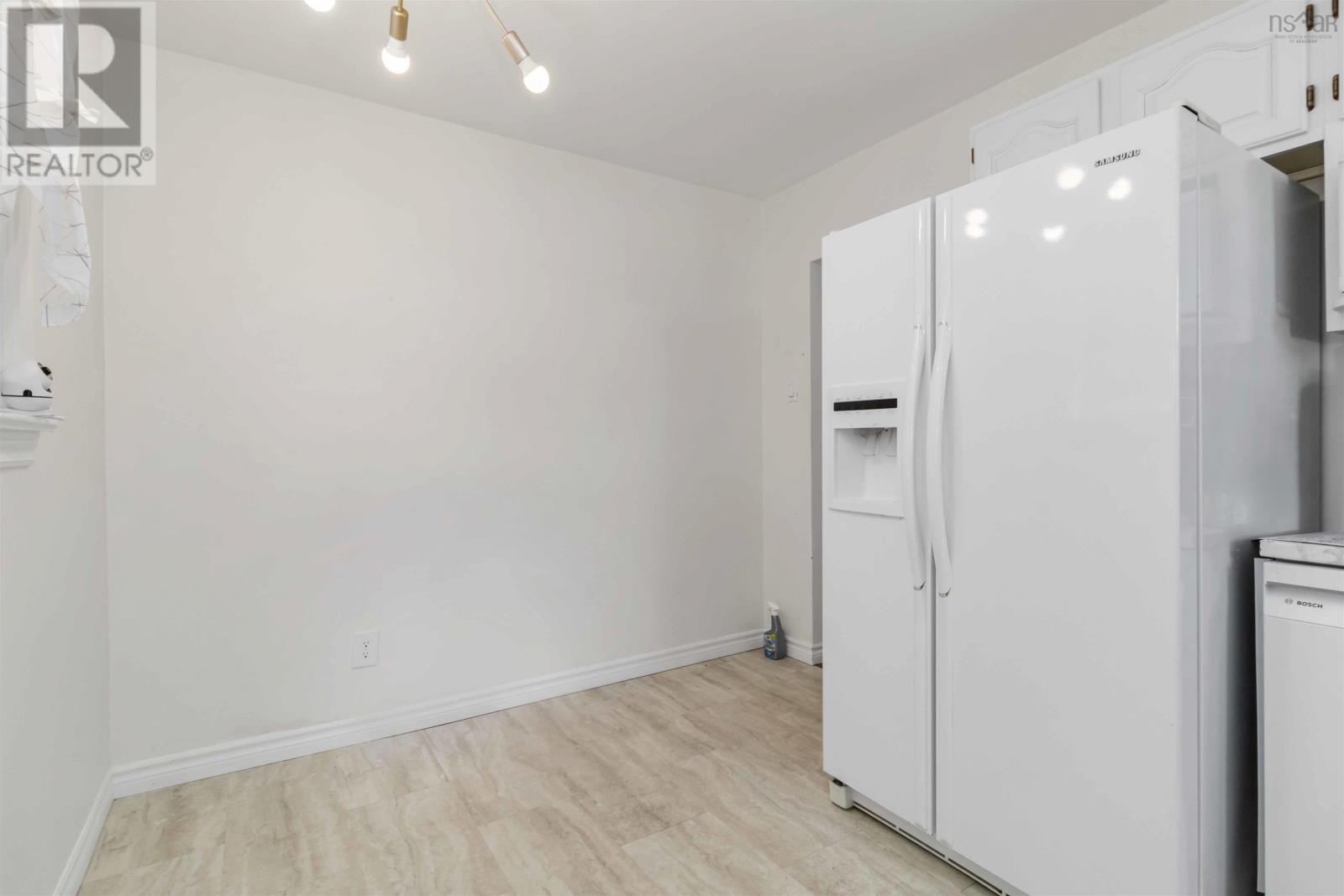 Property 22 of 41 of 24 Laurie Drive