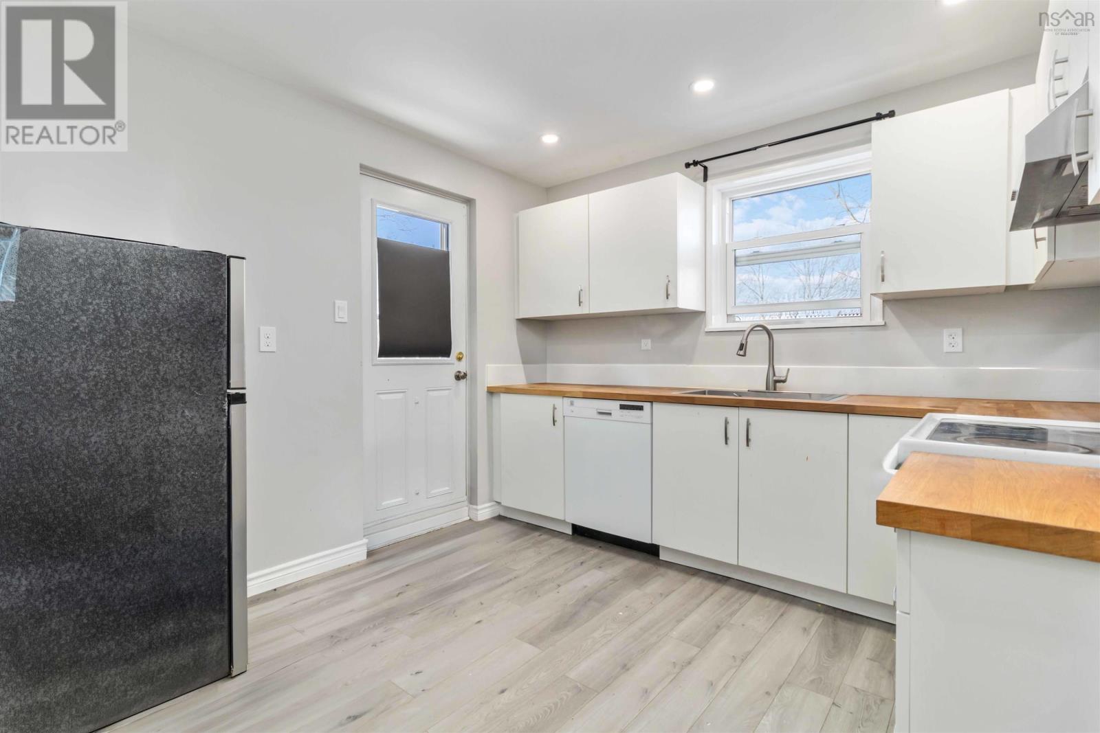 Property 28 of 41 of 24 Laurie Drive