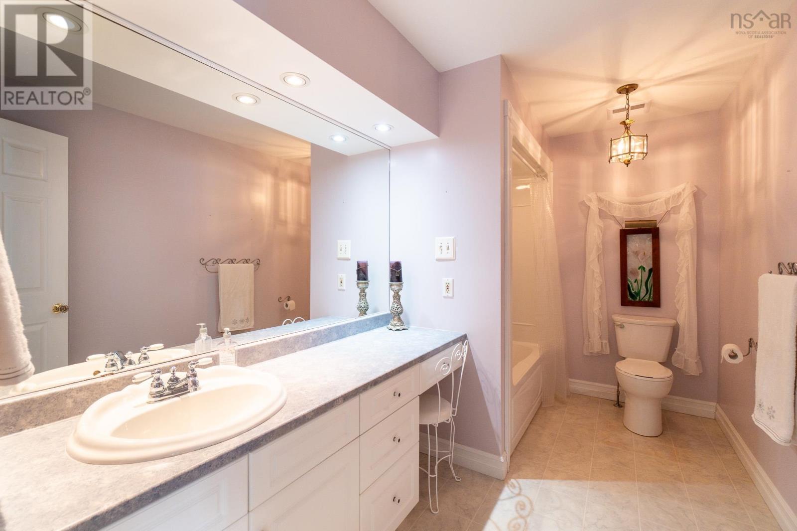 Property 27 of 45 of 408 Belcher Street