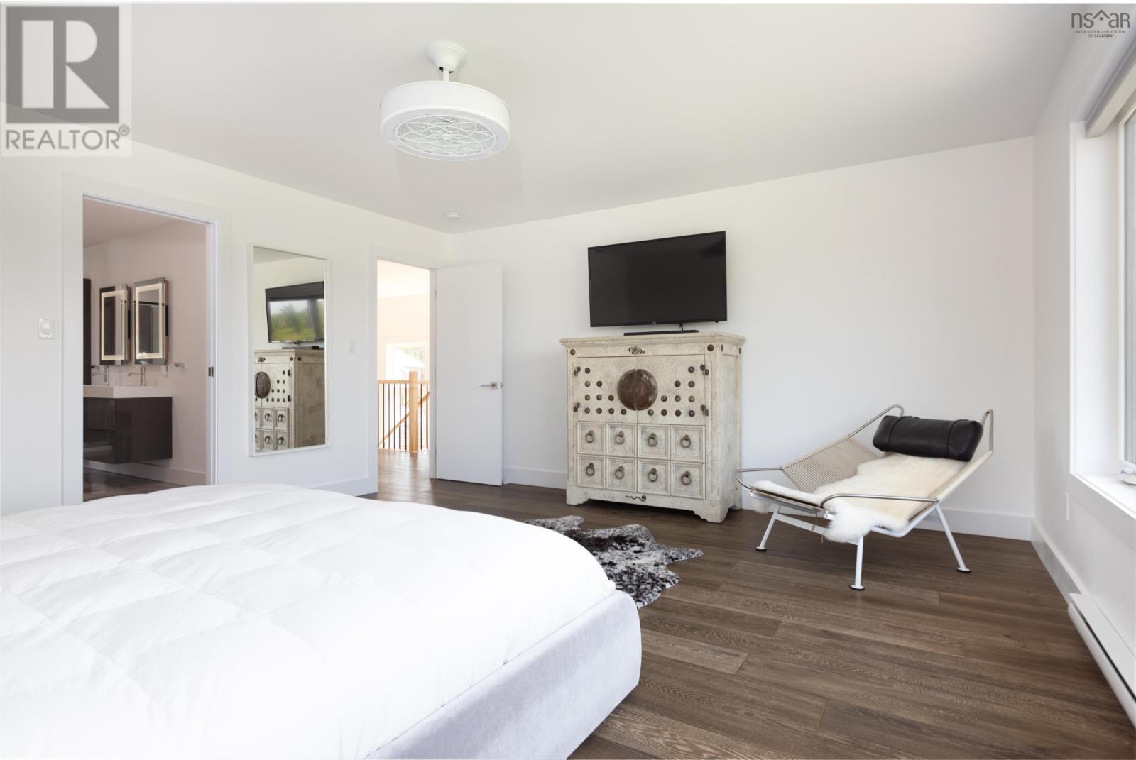 Property 26 of 50 of 326 Notting Hill Road