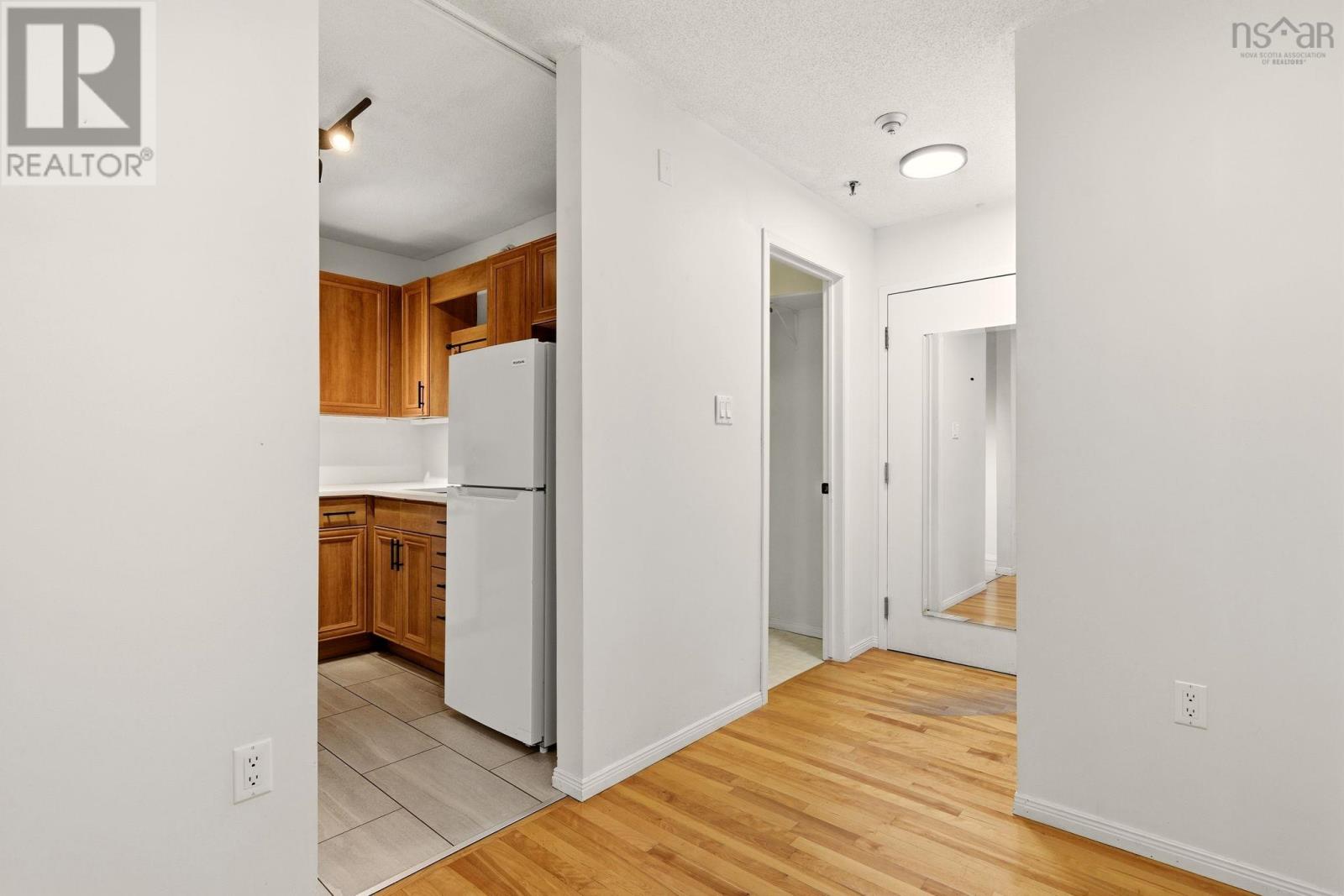 Property 20 of 25 of 304 3600 John Parr Drive