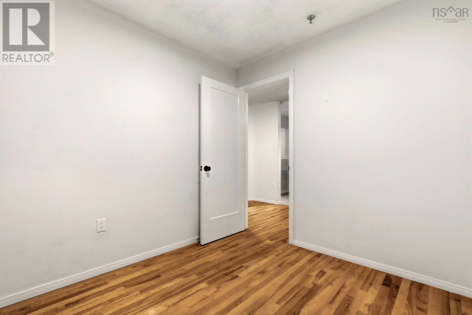 Property 17 of 25 of 304 3600 John Parr Drive