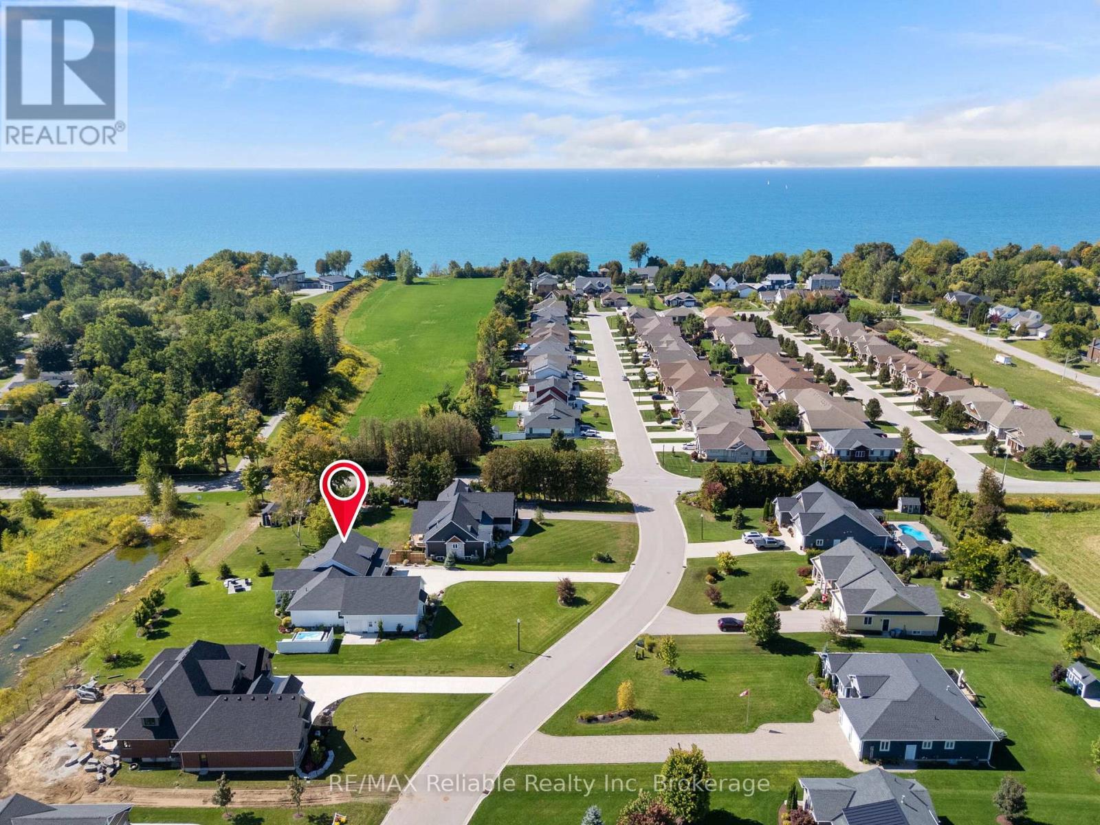 4 FAWN CREEK LANE, Bluewater (Bayfield), Ontario