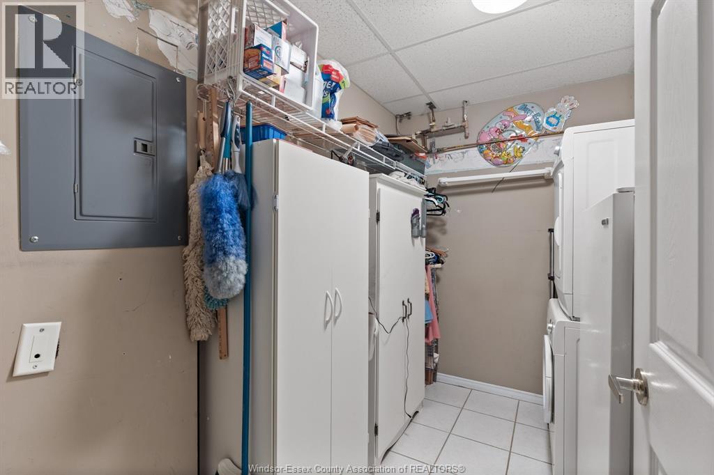 #108 8335 WYANDOTTE STREET EAST - 22