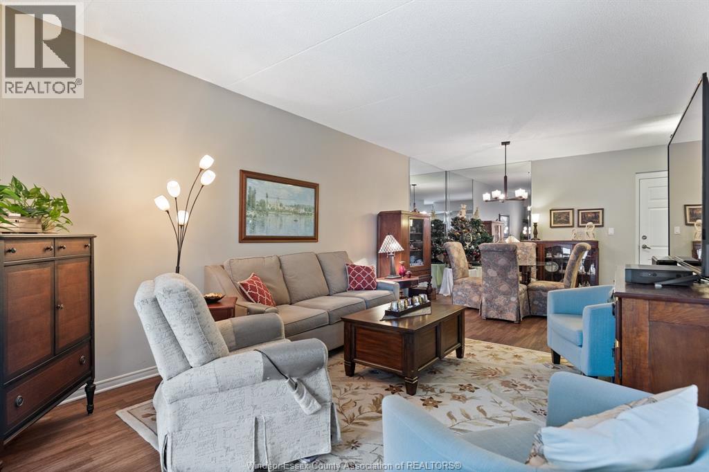 #108 8335 WYANDOTTE STREET EAST - 28