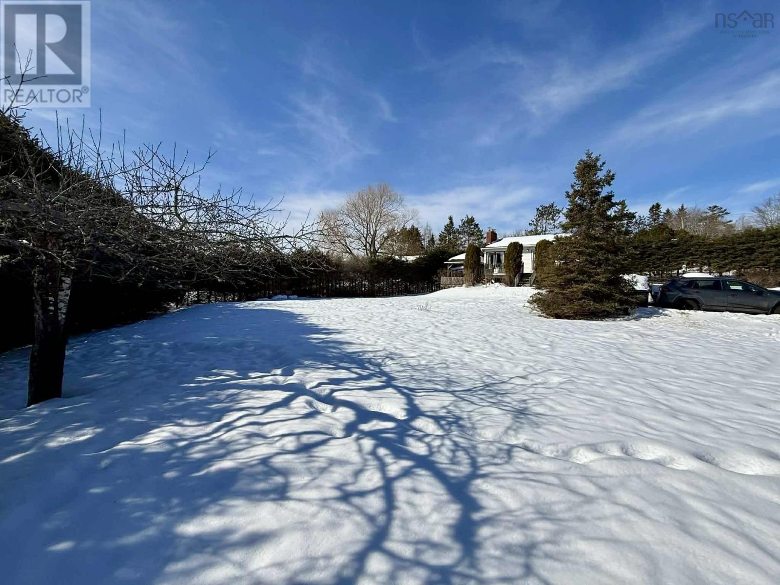 Property 33 of 35 of 9 Crystal Lake Drive