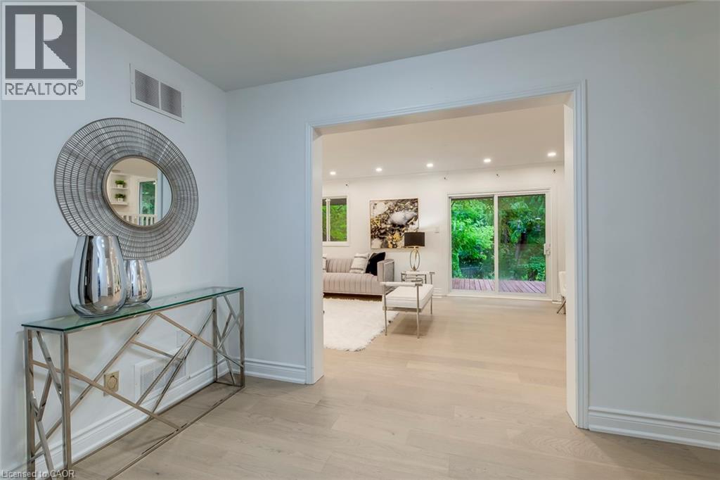 170 CAVENDISH Court, Oakville, Ontario, L6J5S2 — Photo 24
