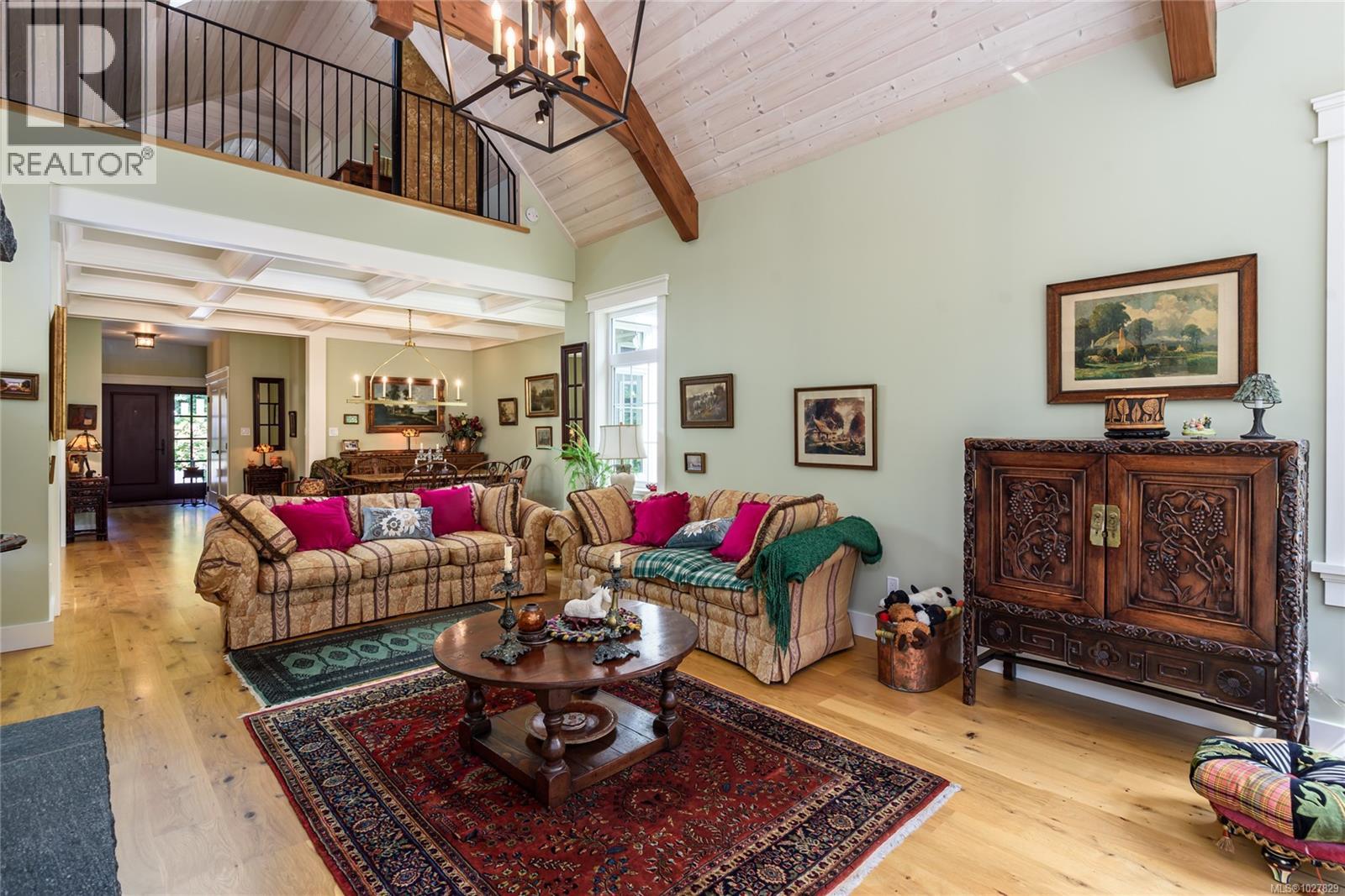 7679 VICTOR LANE - 7