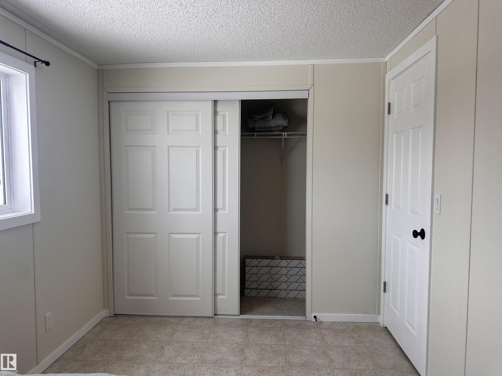 
          83 9501 104 Avenue
            <br/>
            <span>Westlock</span>
            , 
            <span>AB</span>
             <span>T7P1M7</span>
         - Photo 31