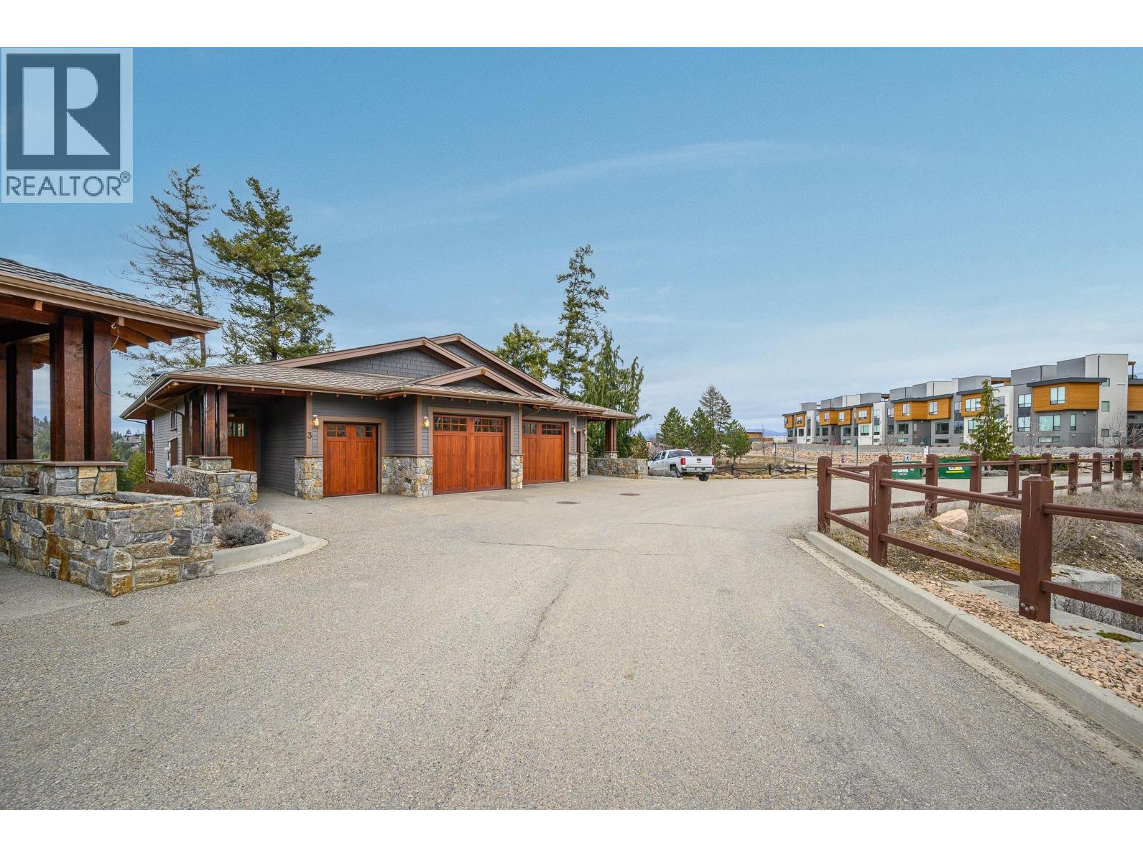 3C 101 Dormie Drive, Vernon