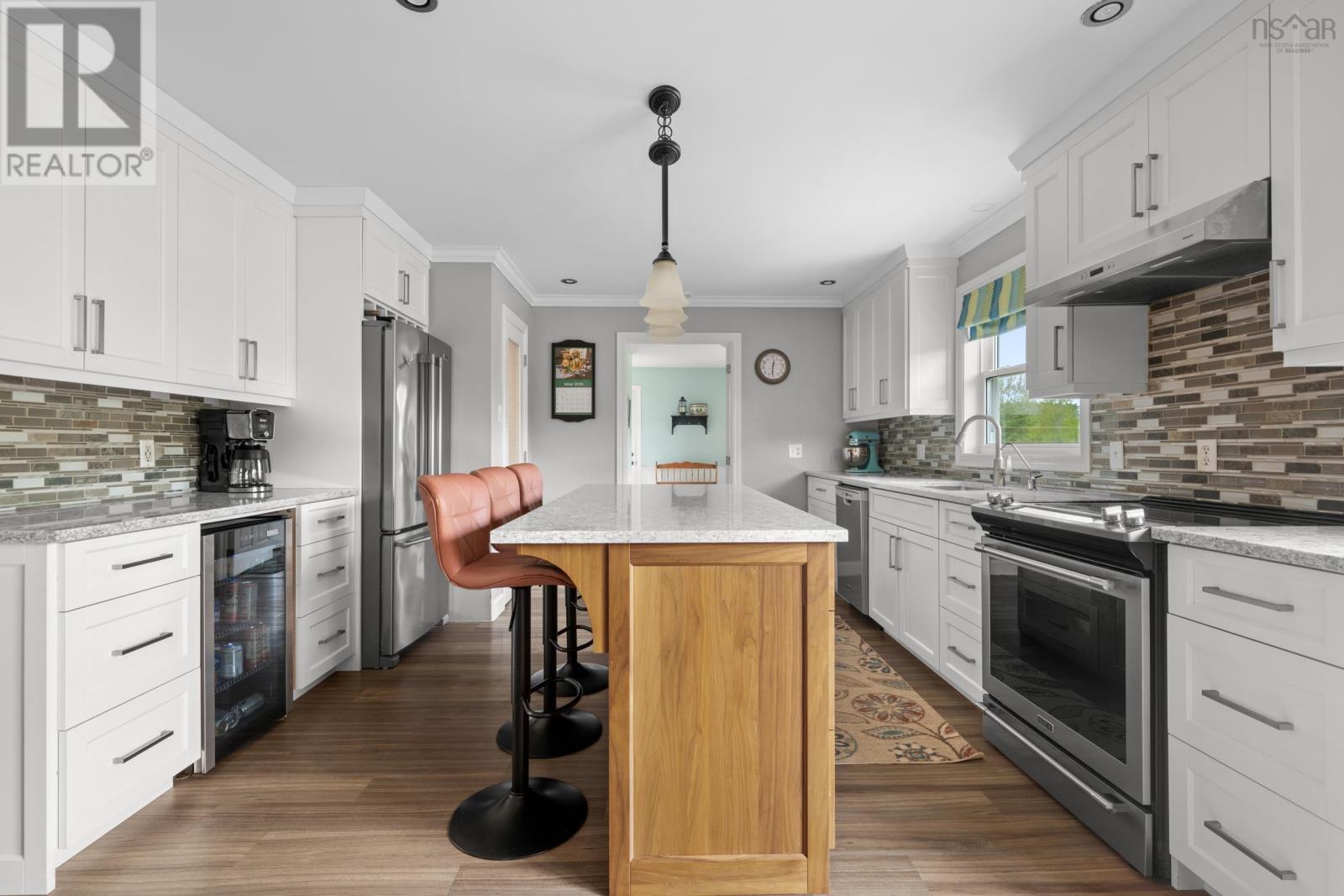 Property 10 of 50 of 102 Harold Silver Road