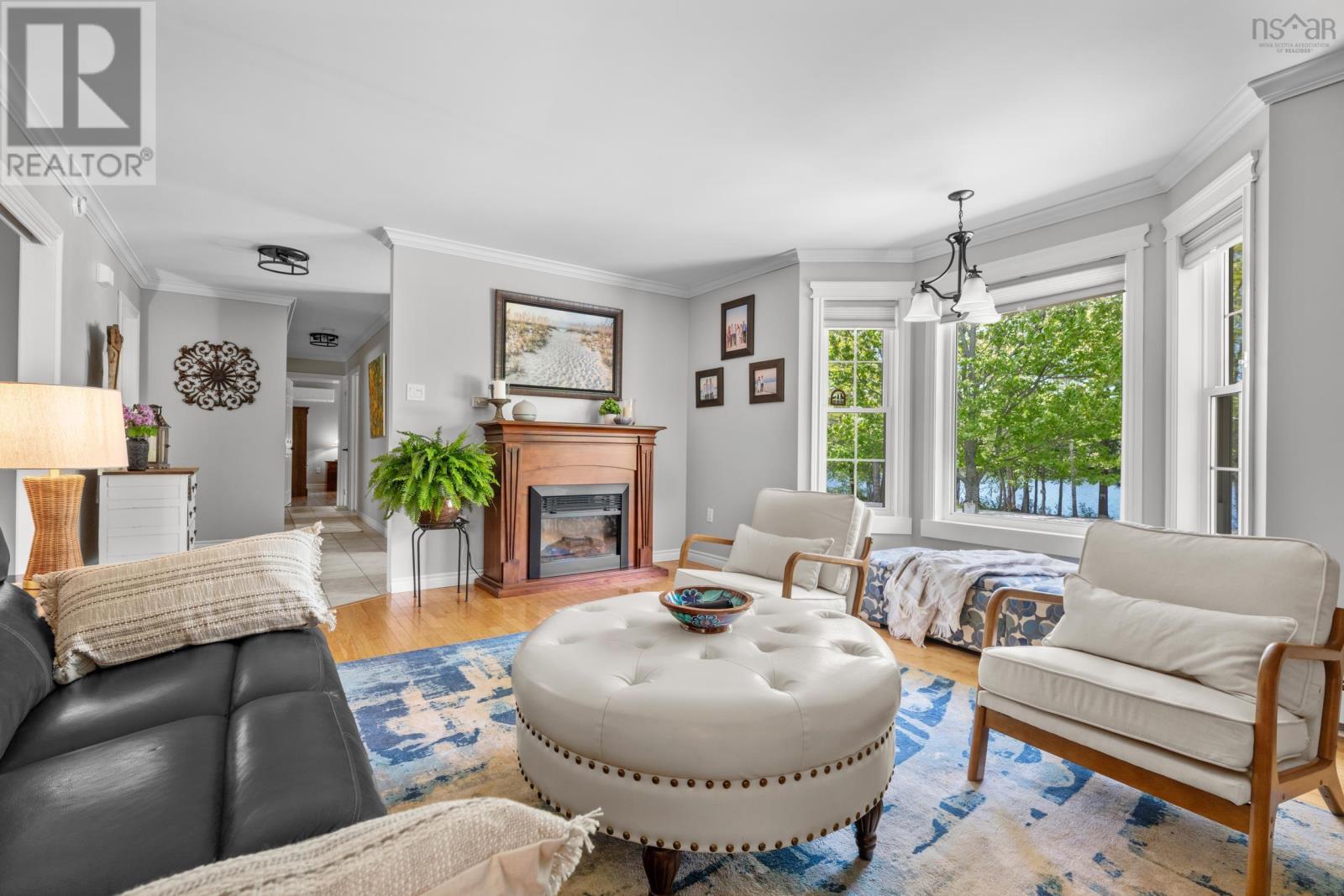 Property 21 of 50 of 102 Harold Silver Road