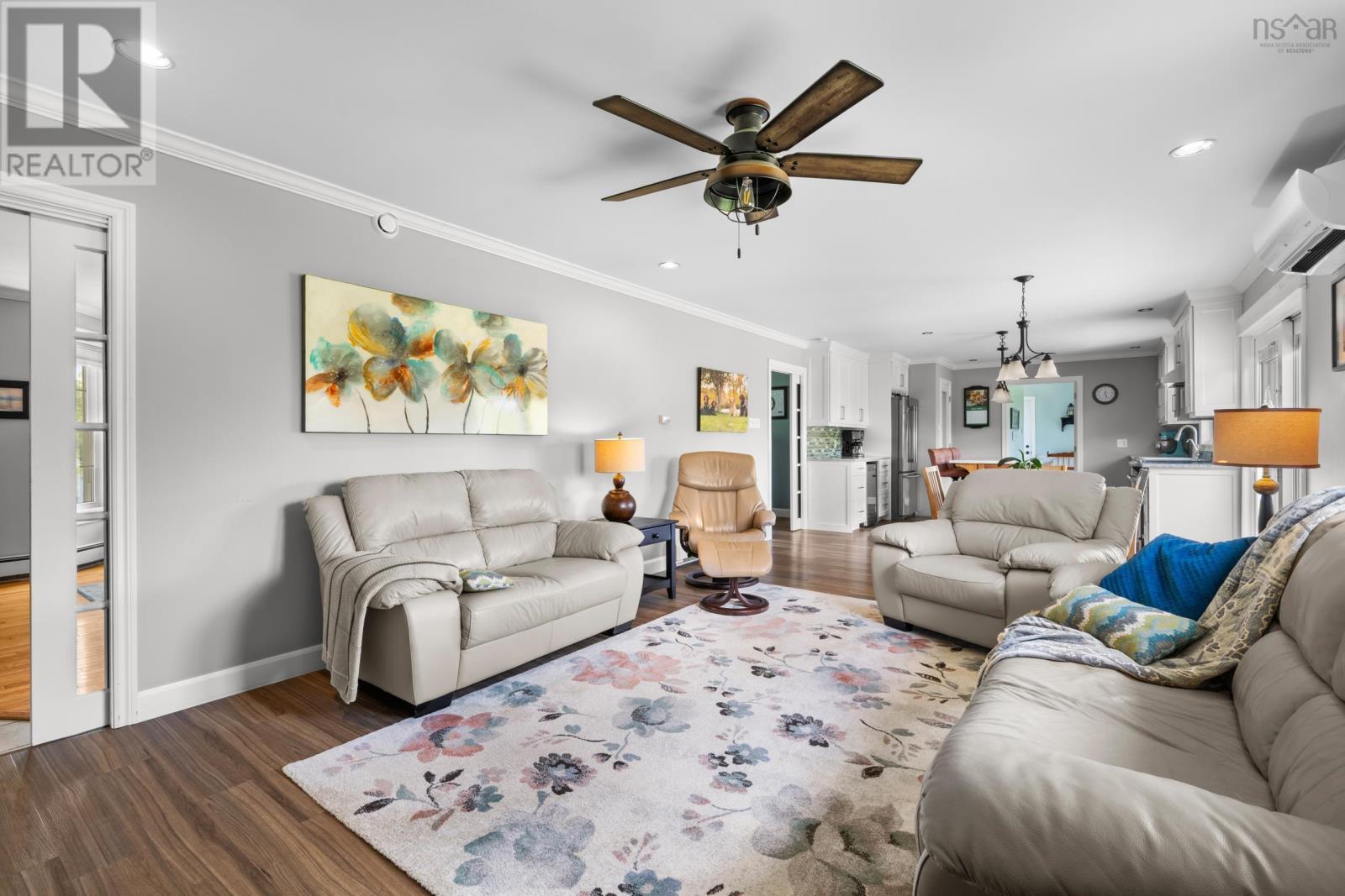 Property 17 of 50 of 102 Harold Silver Road