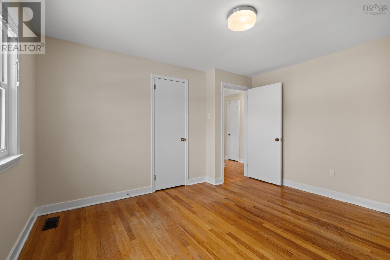 Property 33 of 49 of 34 Langley Avenue