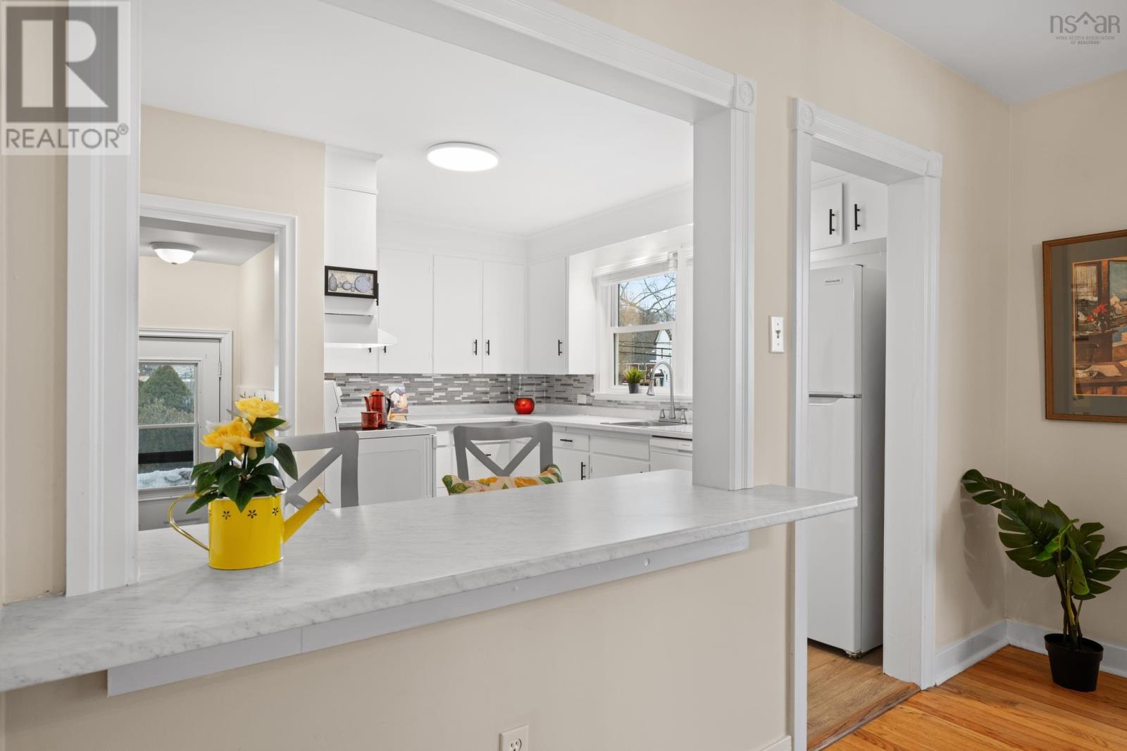 Property 19 of 49 of 34 Langley Avenue