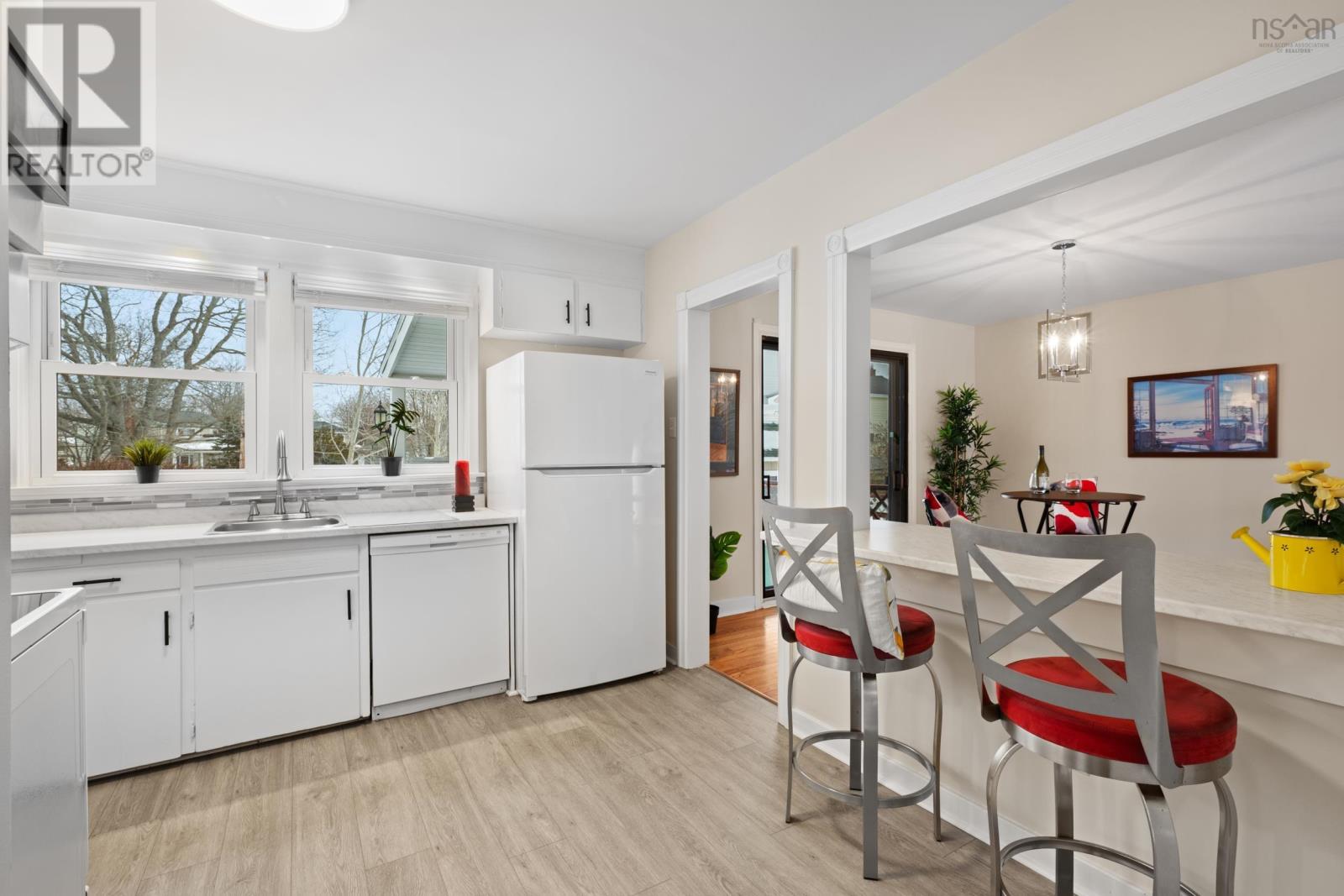 Property 20 of 49 of 34 Langley Avenue