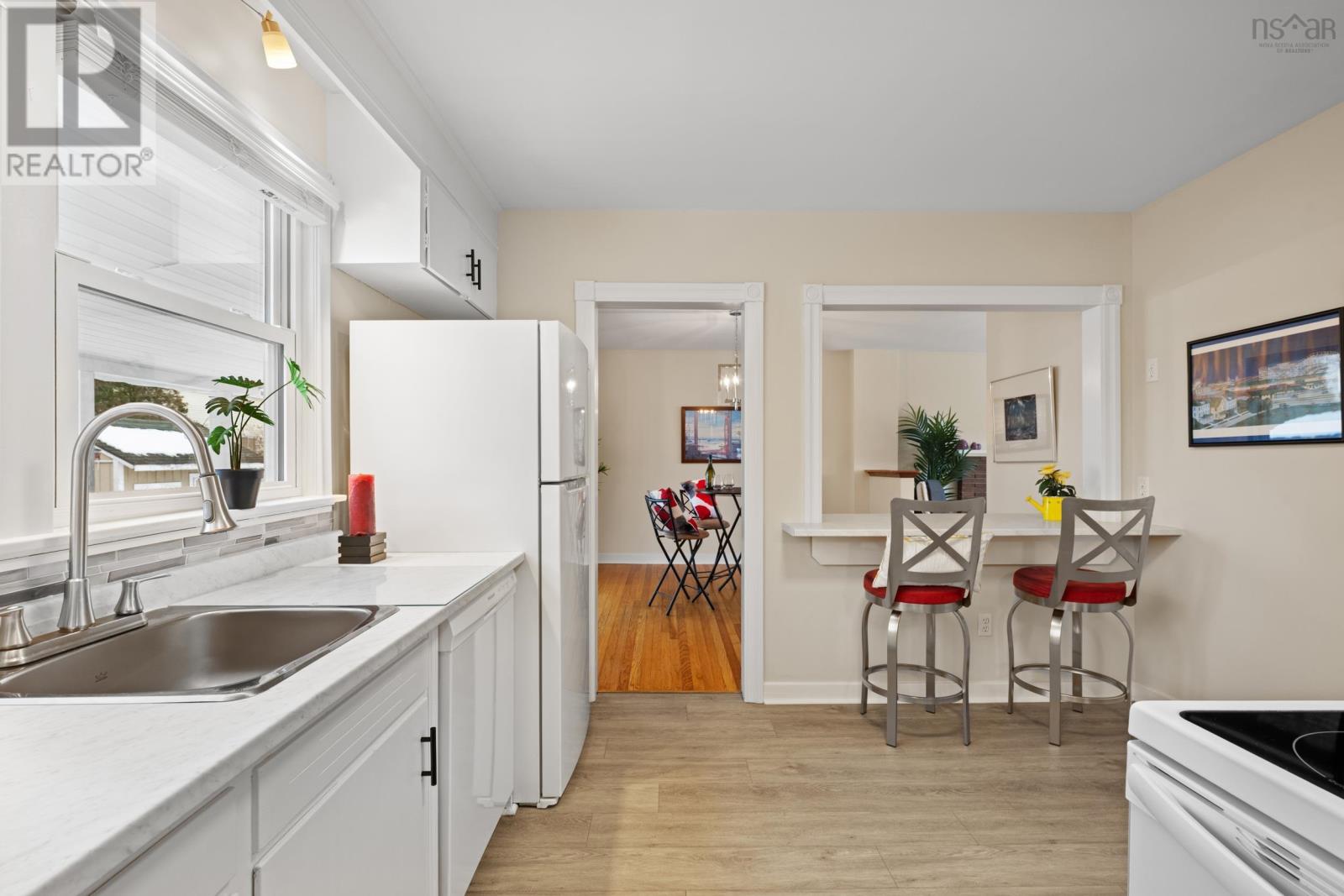 Property 22 of 49 of 34 Langley Avenue