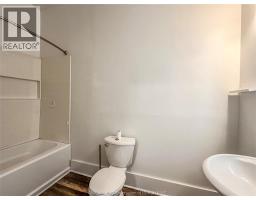35 Main Street West, Ridgetown, ON N0P1C0 Photo 19