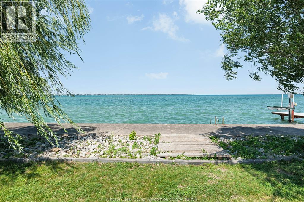 11830 RIVERSIDE DRIVE East - 14