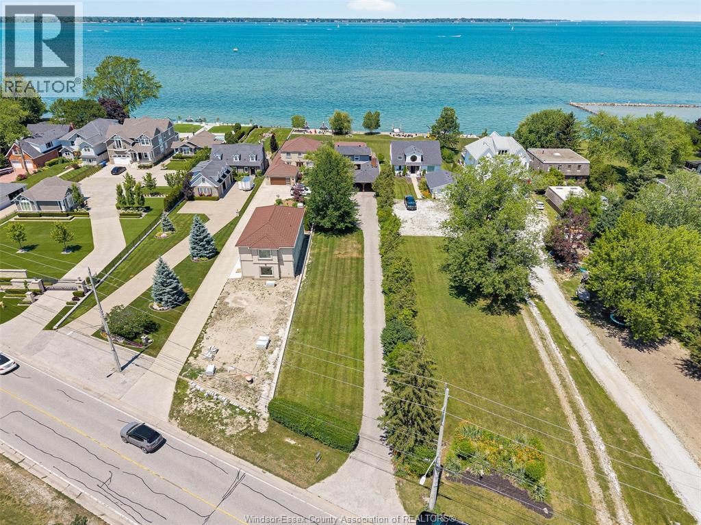11830 RIVERSIDE DRIVE East - 39