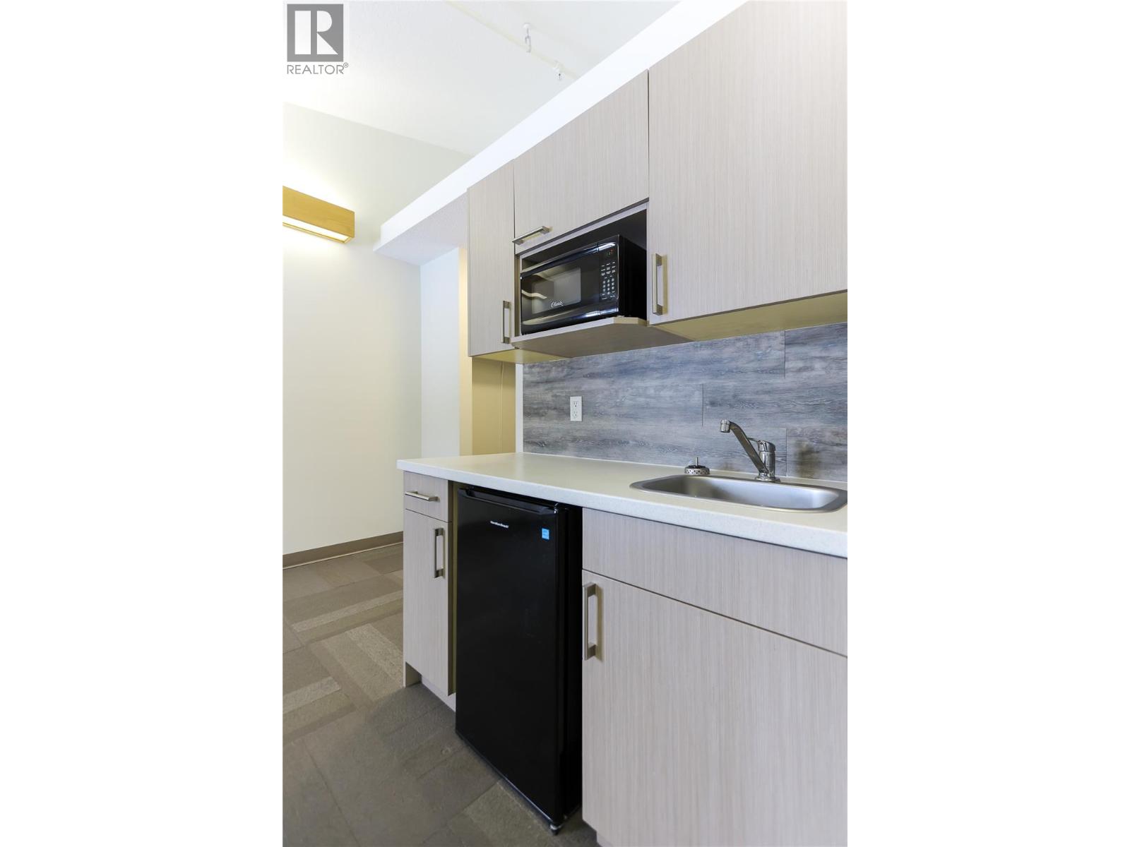 1909 ASH STREET - 15