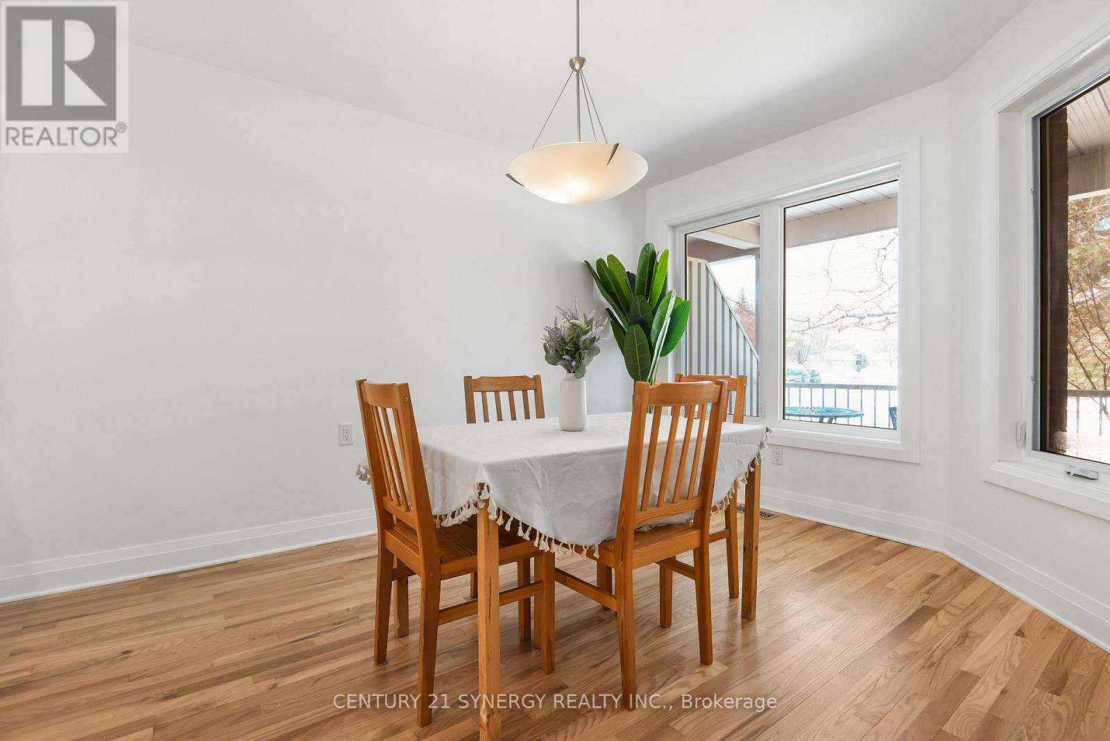 7 WEAVER CRESCENT - 10