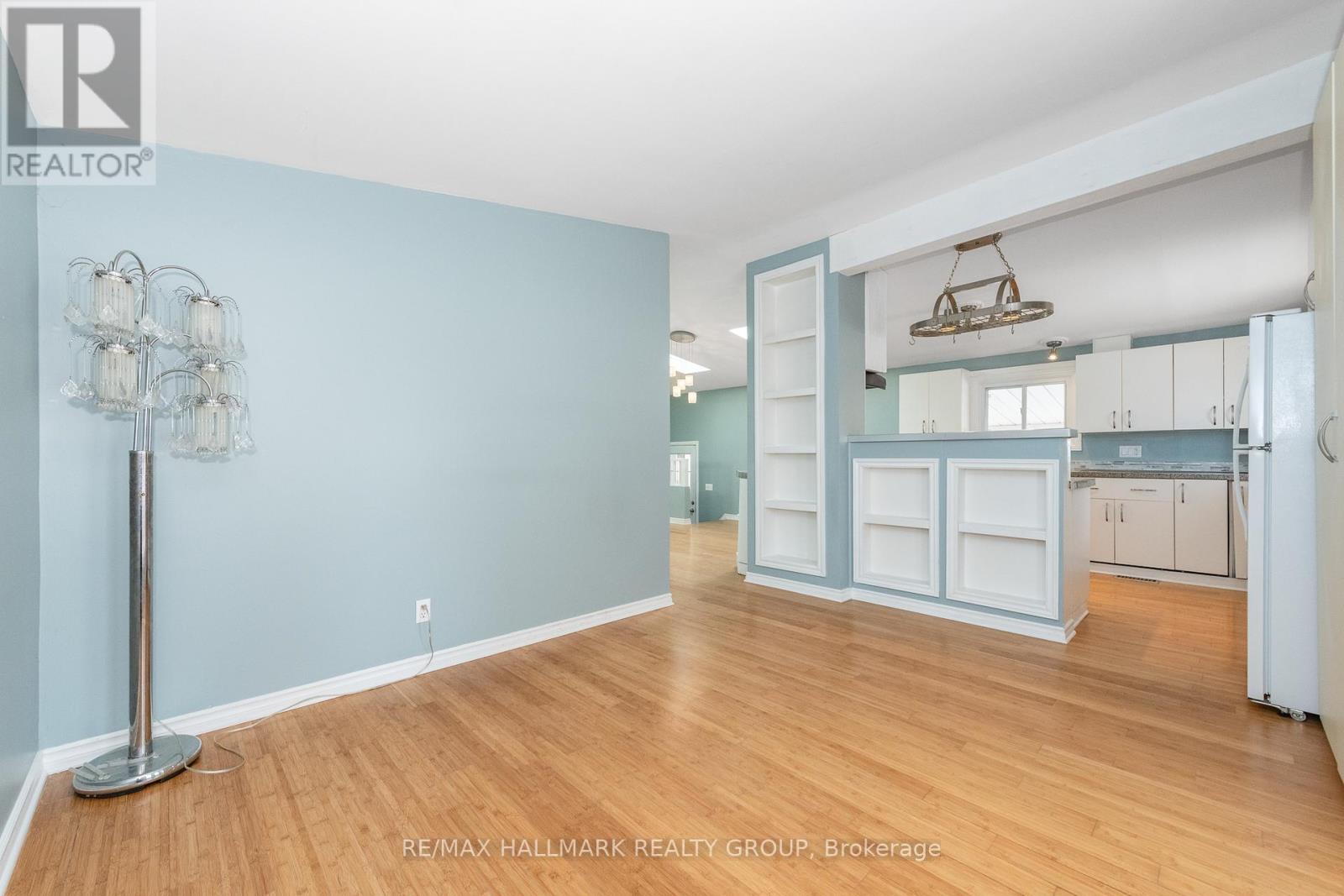 2223 HALIFAX DRIVE - 16