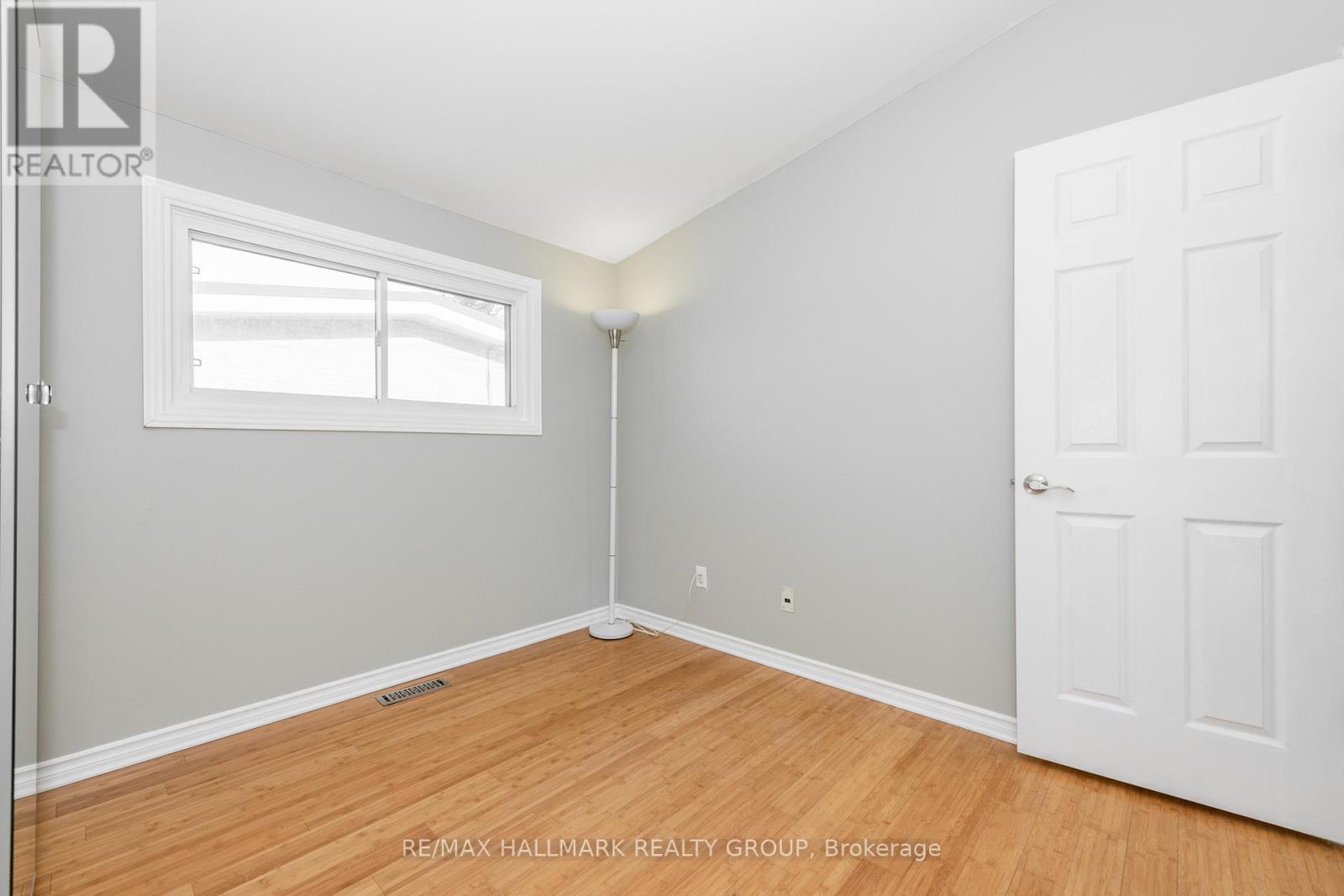 2223 HALIFAX DRIVE - 19