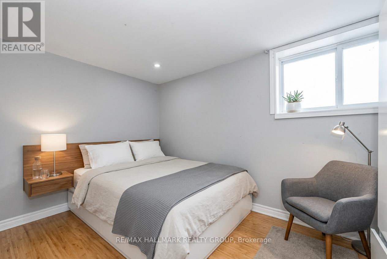 2223 HALIFAX DRIVE - 37